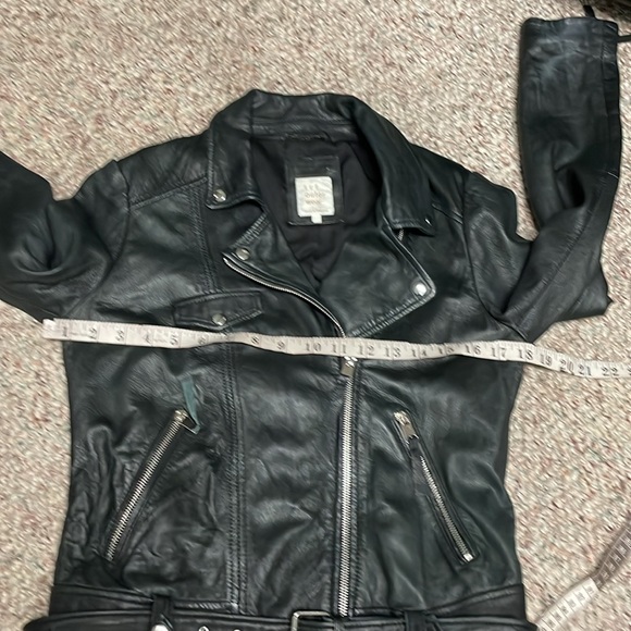 Zara real leather moto style jacket - Picture 4 of 13